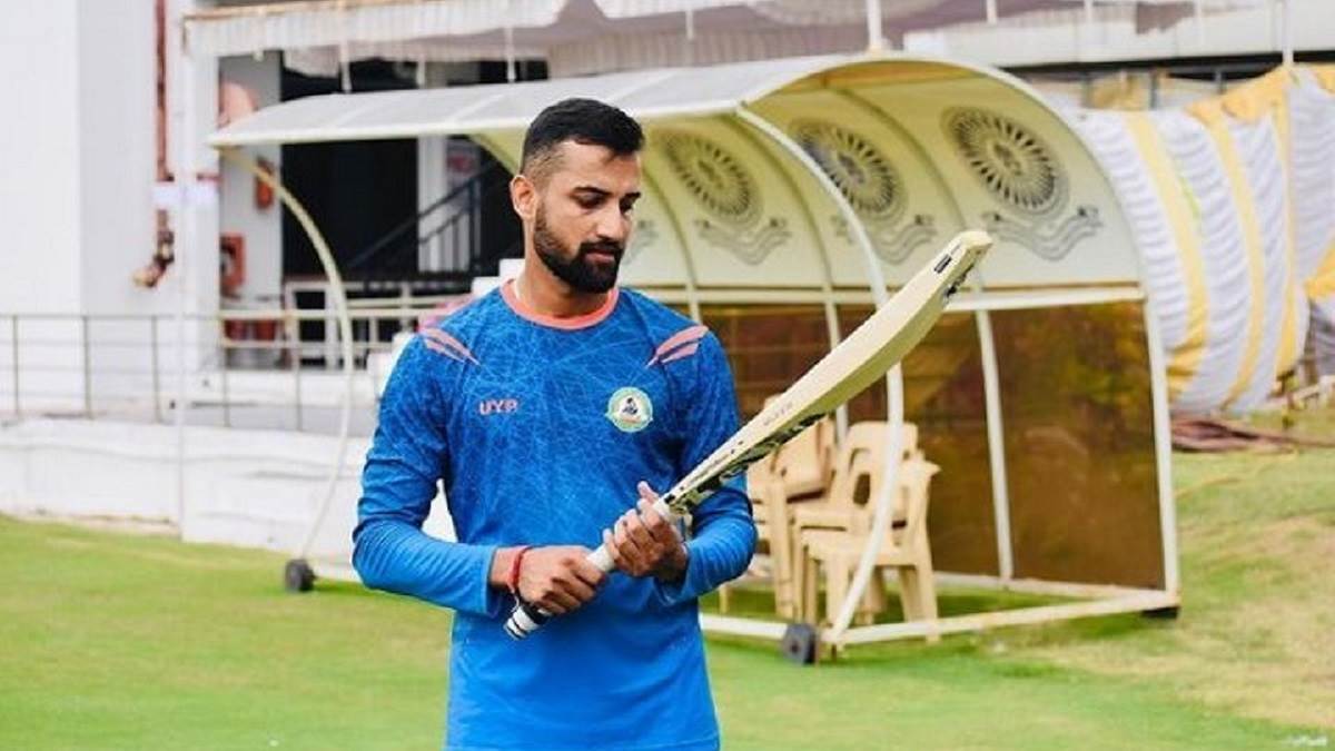 who is shubham dubey who was purchased by rajasthan royals for whopping 5 crore 80 lakh rupees in ipl 2024 auctions