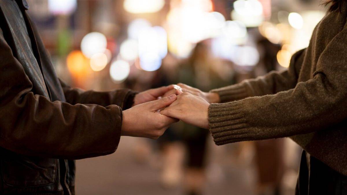 https://www.jagranimages.com/images/newimg/19122024/19_12_2024-relationship2_23852047.jpg