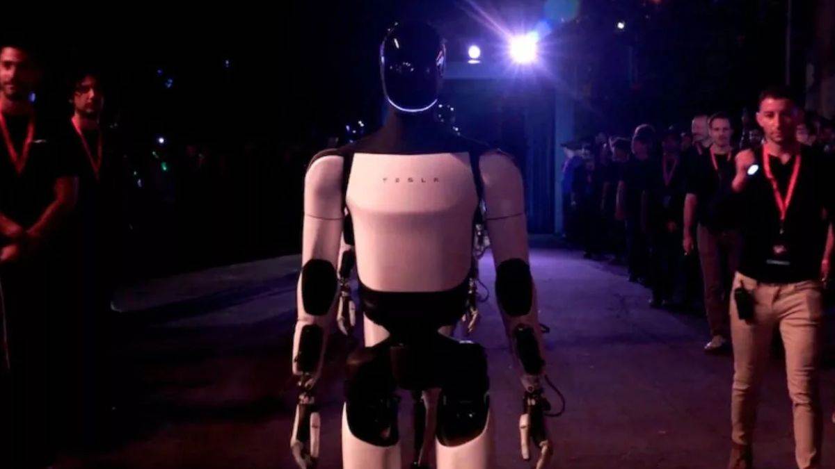 https://www.jagranimages.com/images/newimg/19122024/19_12_2024-robot_1_23851565.jpg