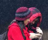 Weather Updates: ठंड से अभी नहीं मिलेगी राहत, दिल्ली में बारिश को लेकर मौसम विभाग ने जारी किया अलर्ट