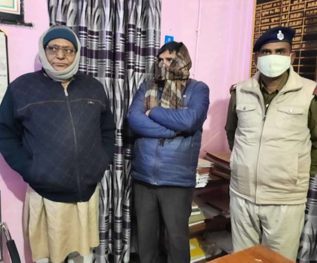 three teachers were having liquor party in nawadas school this initiative of the government opened the whole secret