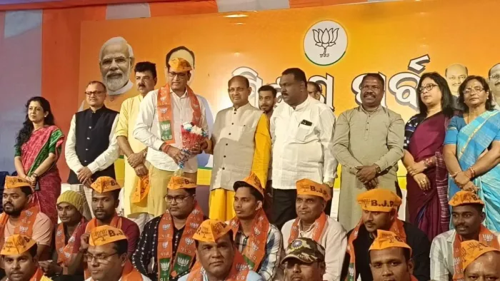 Lok Sabha Election 2024: ओडिशा में BJD को लगा बड़ा झटका