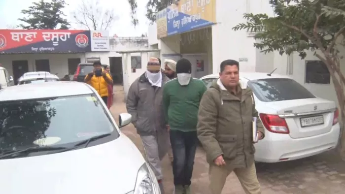 अपहरण कर डेढ़ लाख वसूलने के आरोपित दिल्ली पुलिस के जवान गिरफ्तार