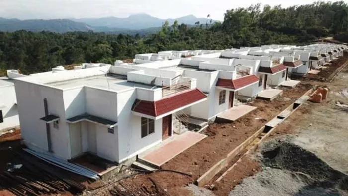 प्रधानमंत्री आवास योजना की सूची में नाम जोड़ने के लिए मांगी जा रही है मोटी रकम। (प्रतीकात्मक तस्वीर)