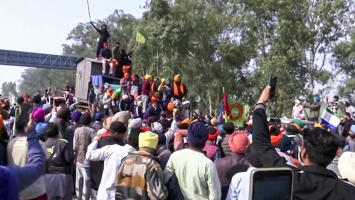 Farmers Protest: 21 फरवरी को किसान कूच को तैयार, 40 लेयर बैरिकेड्स के साथ 7000 जवान तैनात; इंटरनेट और व्यापार हुआ प्रभावित