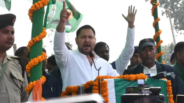 Tejashwi Yadav: तेजस्वी यादव ने जातिवाद पर भरी हुंकार (जागरण)