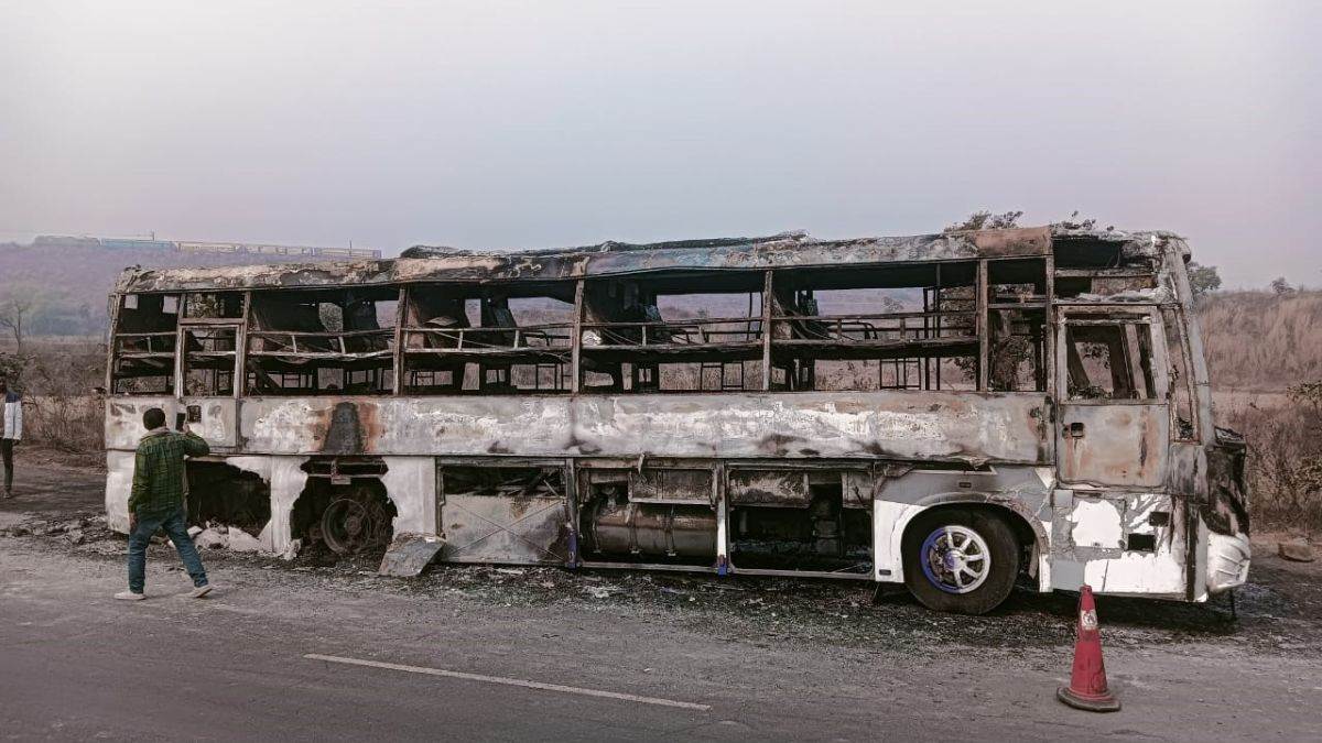 https://www.jagranimages.com/images/newimg/20022025/20_02_2025-bus_news_23887891_17925993.jpg