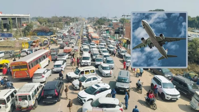 प्रयागराज में श्रद्धालुओं की भीड़ से लगा जाम।