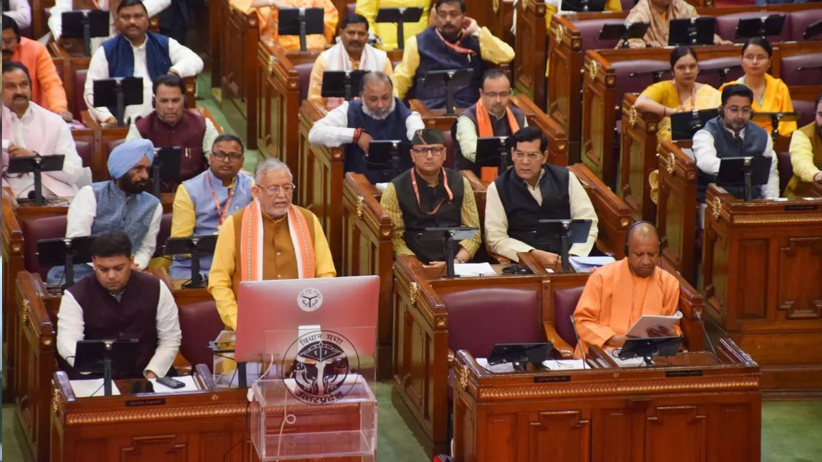 यूपी बजट 2025-26: वित्त मंत्री सुरेश खन्ना ने विकास और कल्याण योजनाओं का किया ऐलान