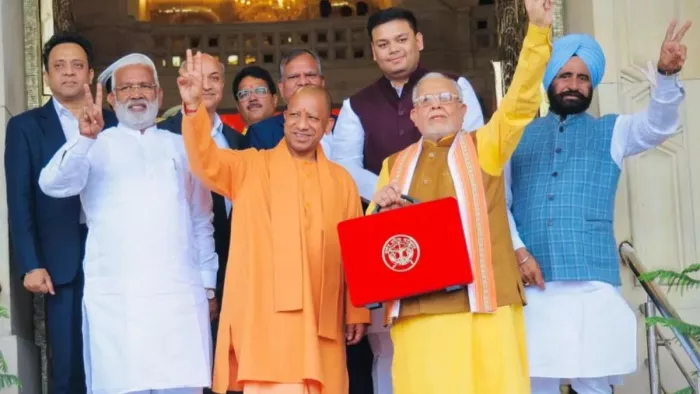 बजट में दो लाख से अधिक महिलाएं बनीं लखपति।
