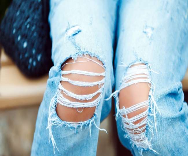 https://www.jagranimages.com/images/newimg/20032021/20_03_2021-ripped_jeans_21481481.jpg