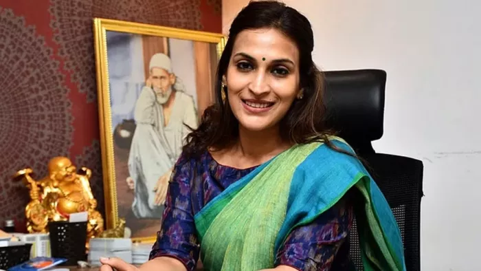 Rajinikanth daughter Aishwarya Rajnikanth Jewelry missing police registers case