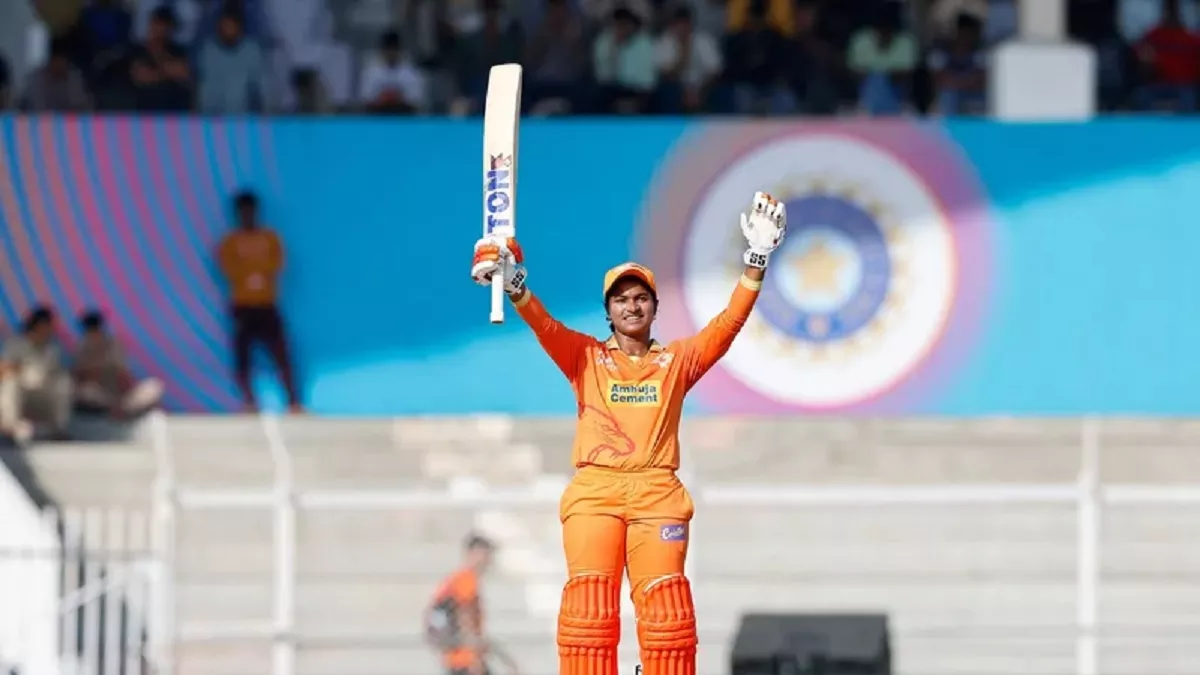 Dayalan Hemalatha half century against Gujarat Giants: दयालन हेमलता