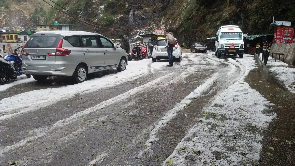 Uttarakhand Weather Today: देहरादून में हुई बारिश तो नैनीताल में गिरे ओले; मौसम विभाग ने आज जारी की चेतावनी