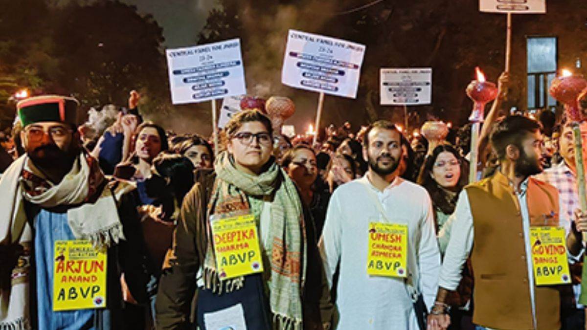 ncr jnusu election news abvp mashaal juloos in jnu more than 1500 students joins