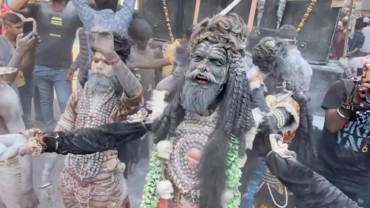 Masan Holi 2024: रंगों, फूलों से अलग वाराणसी में राख से खेली जाती है ...