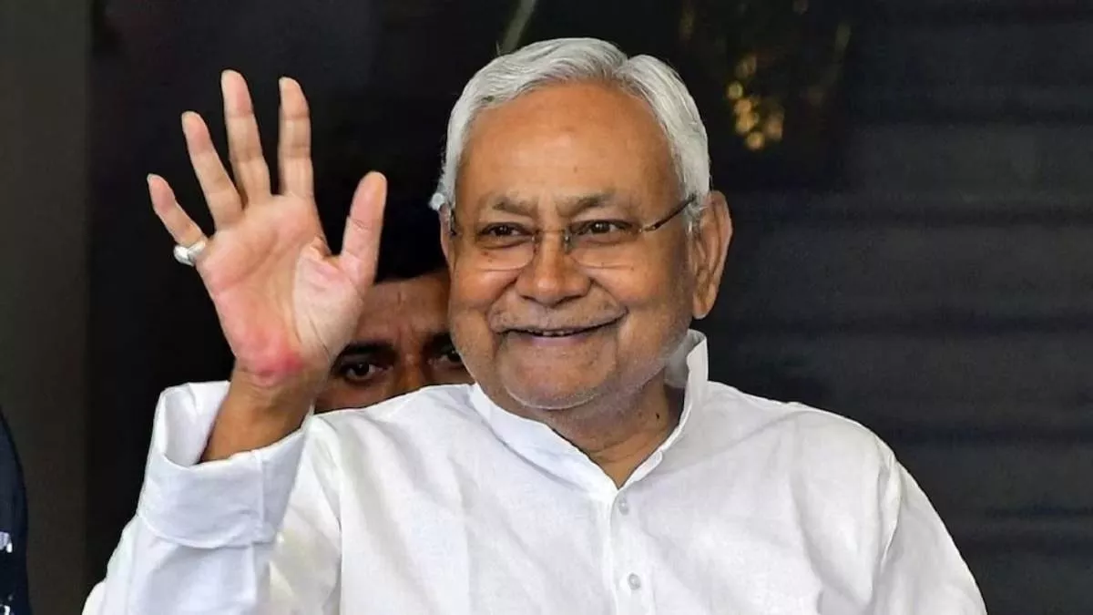 बिहार के बाहर काम करने वाले मजदूरों के लिए खुशखबरी, नीतीश सरकार ने ले लिया बड़ा फैसला