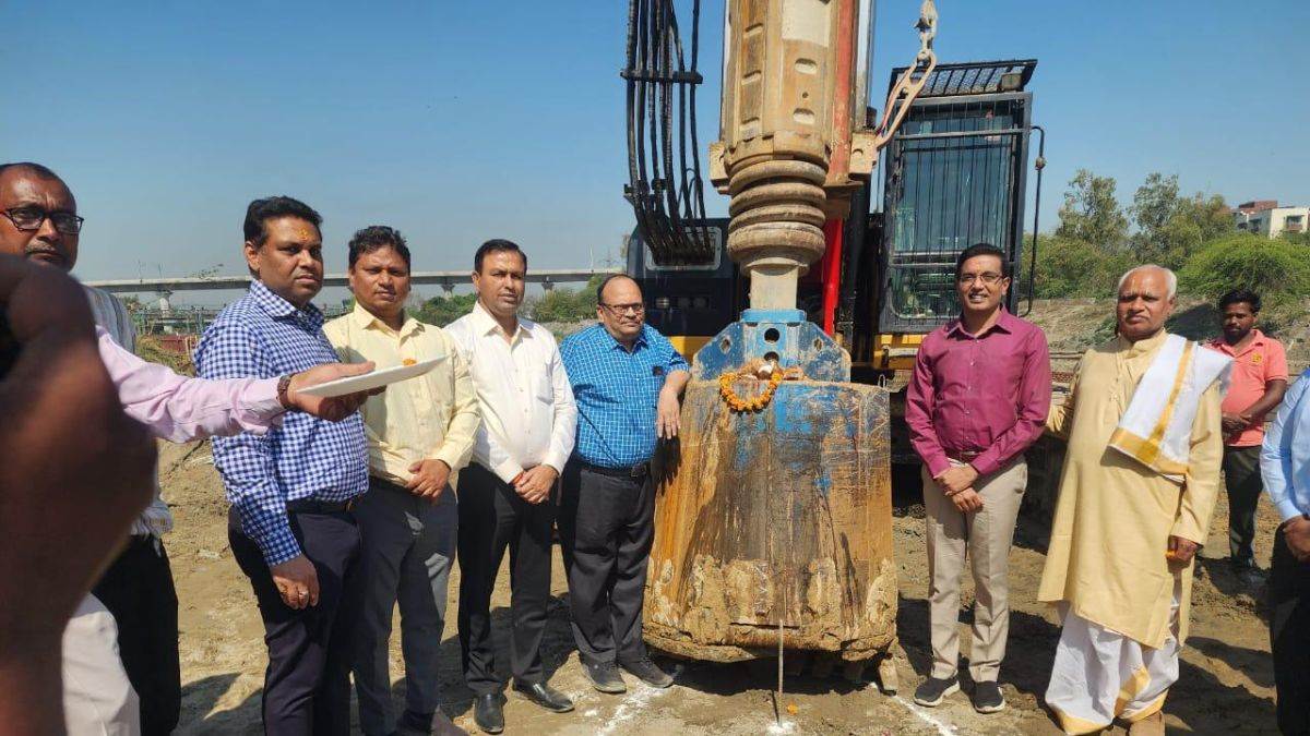 ncr chilla elevated road construction begins and will be reach easy noida to delhi and one million vehicles to benefit