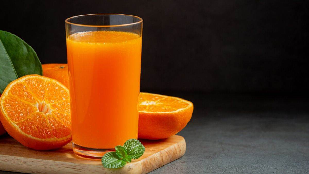 https://www.jagranimages.com/images/newimg/20032025/20_03_2025-orange_juice_benefits_23902715.jpg