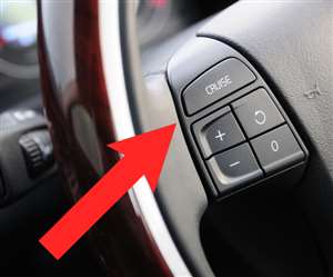 लंबे सफ़र में नहीं होगी थकान अगर कार में हैं ये फीचर्स