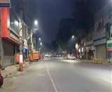 कोरोना के बढ़ते मामलों के बीच कई राज्यों में पाबंदियां बढ़ा दी गई है (फाइल फोटो)