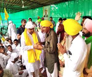 बीजेपी छोड़कर किसानों का समर्थन करने पहुंचे नेता पवन बैनीवाल