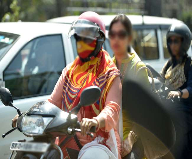 patna police arrested chain snatcher who had being beaten by crowd while got stuck in the scarf