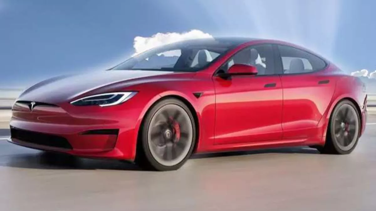 Tesla ला रही है पूरी तरह Self Drive Technology वाली कार, ड्राइवर की नहीं होगी जरूरत!