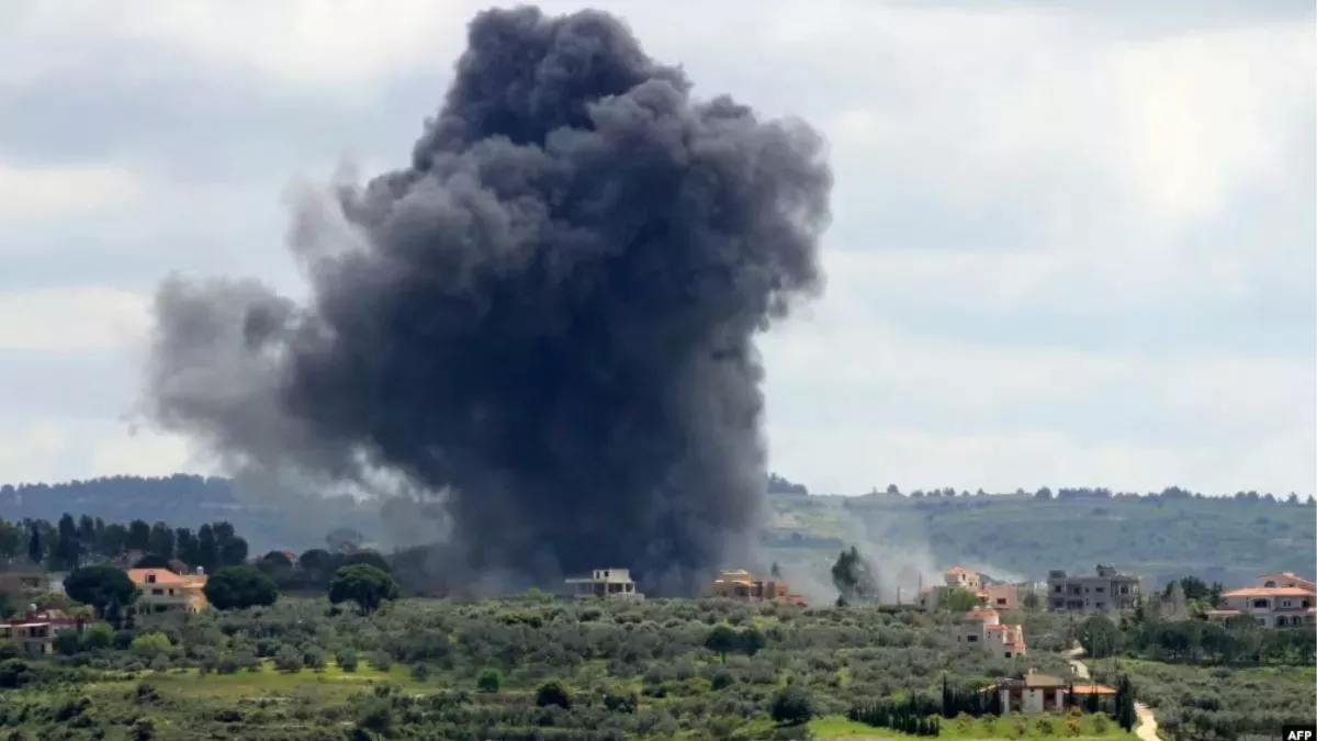 Israel-Iran Conflict: 'हमले को आए ड्रोन खिलौने जैसे...', ईरान ने इजरायल का  उड़ाया मजाक! इस मामले की कर रहा जांच - Iran starts investigation into  Israeli drone attack