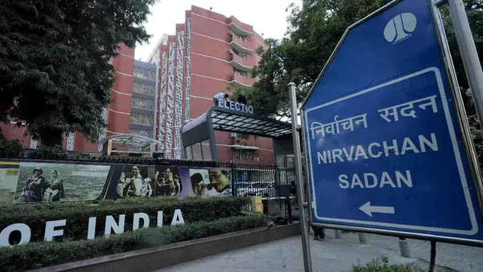 निर्वाचन प्रक्रिया में सुधार करेगा चुनाव आयोग। फोटो- PTI
