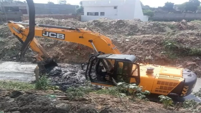 कुशक, सुनहरी व डिफेंस कालोनी नाले की सफाई की जिम्मेदारी तय। फाइल फोटो