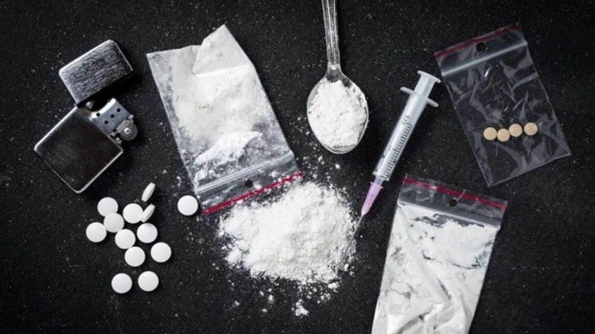along with punjab consignment of chitta is also reaching shimla from jammu police arrested the smuggler search for the kingpin continues