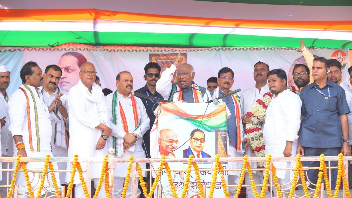 https://www.jagranimages.com/images/newimg/20042025/20_04_2025-mallikarjun_kharge_news_23922399.jpg