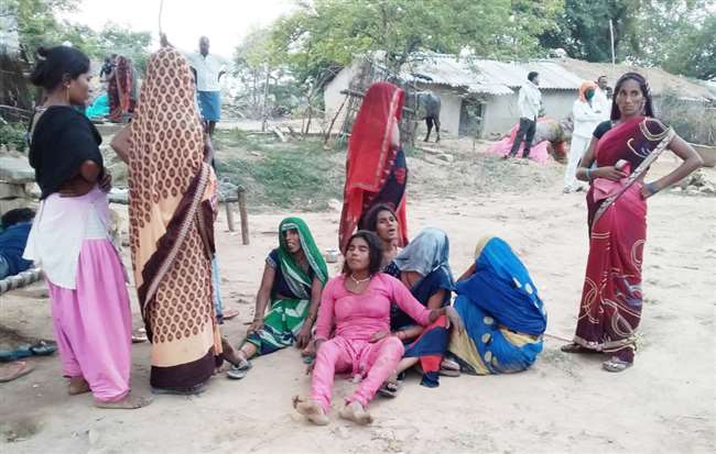 कोरांव में जमीन के झगड़े में तीन सगे भाइयों की हत्या से सनसनी