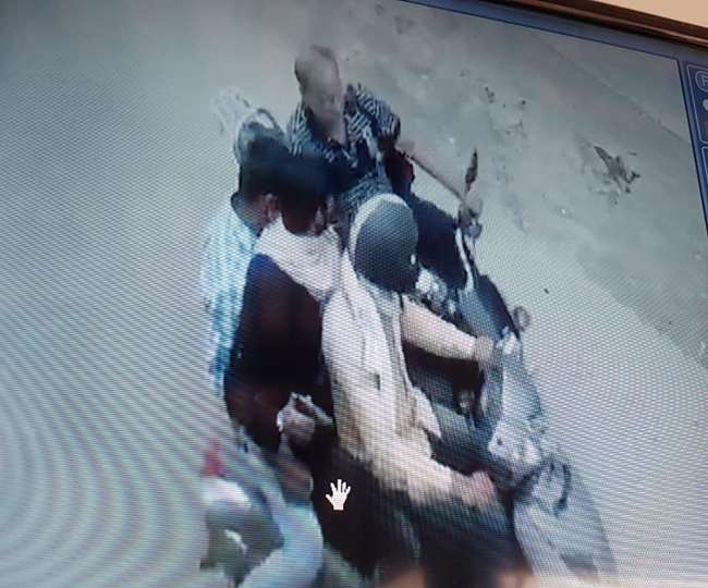 बिहार में लॉकडाउन के बावजूद अपराधी बेखौफ, एक व्यवसायी को दिनदहाड़े गोलियों से भूना, फूटा आक्रोश