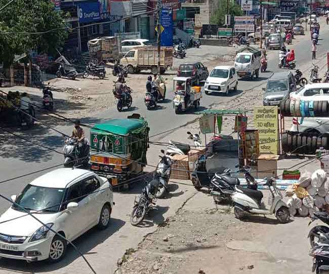 Lockdown 4.0: उत्तराखंड में ऑड-ईवन पर सरकार का रोल बैक, जानें कितनी सवारियों को लेकर चलेंगे वाहन