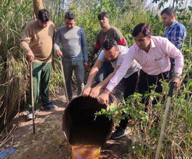 after closer of wine shops in lockdown illicit liquor and laahan sale increased in jammu