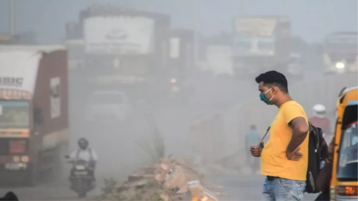 आगरा में एक्यूआइ में कुछ गिरावट, शास्त्रीपुरम में रहा सबसे ज्यादा प्रदूषण