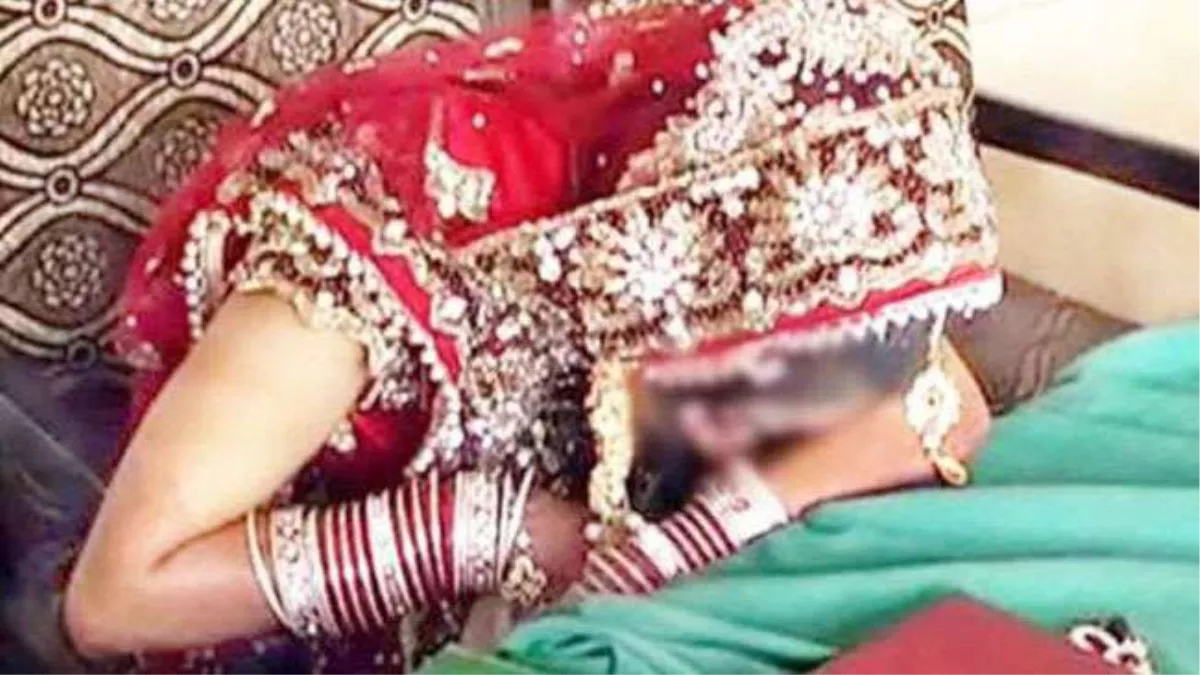 Madhya Pradesh News: शादी के दिन दुल्हन के गले में फंसा निवाला, डोली उठने से पहले उठी अर्थी
