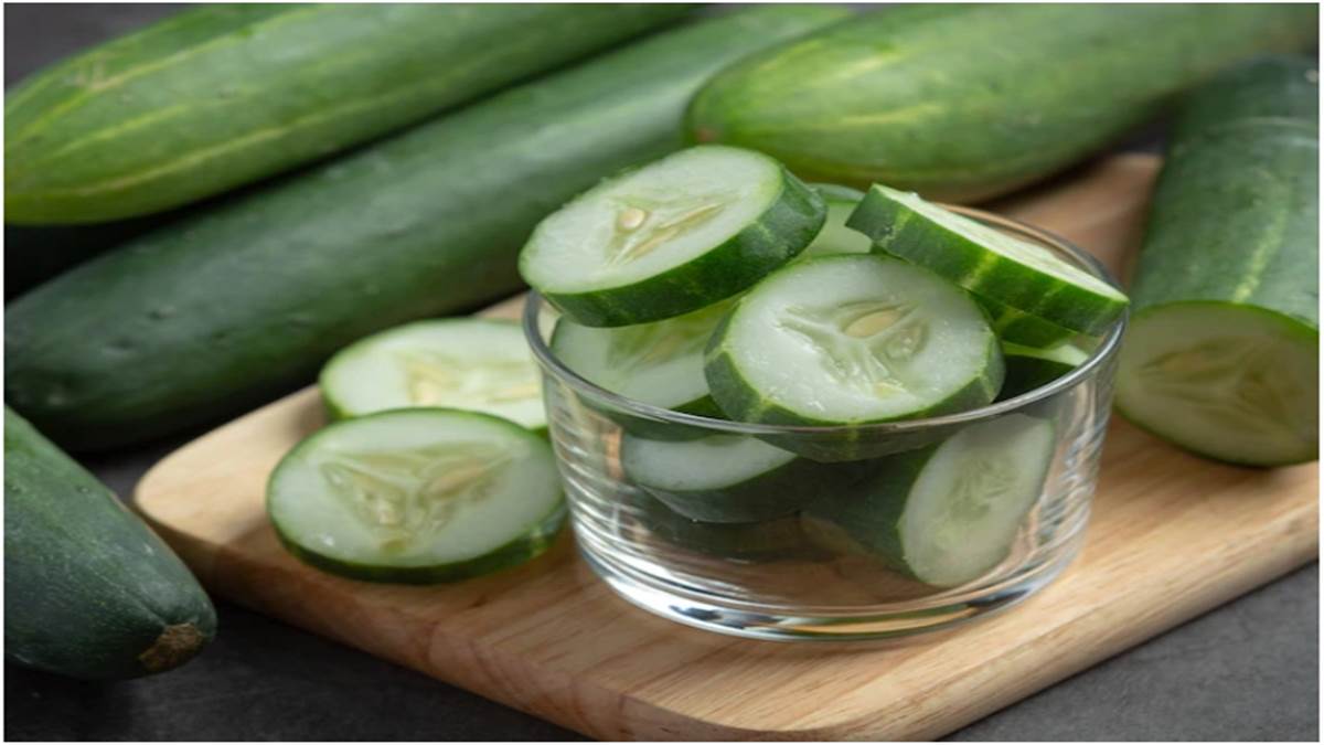 Cucumber Side Effects: खीरे खाने से होने वाले नुकसान के बारे में जानते हैं आप?