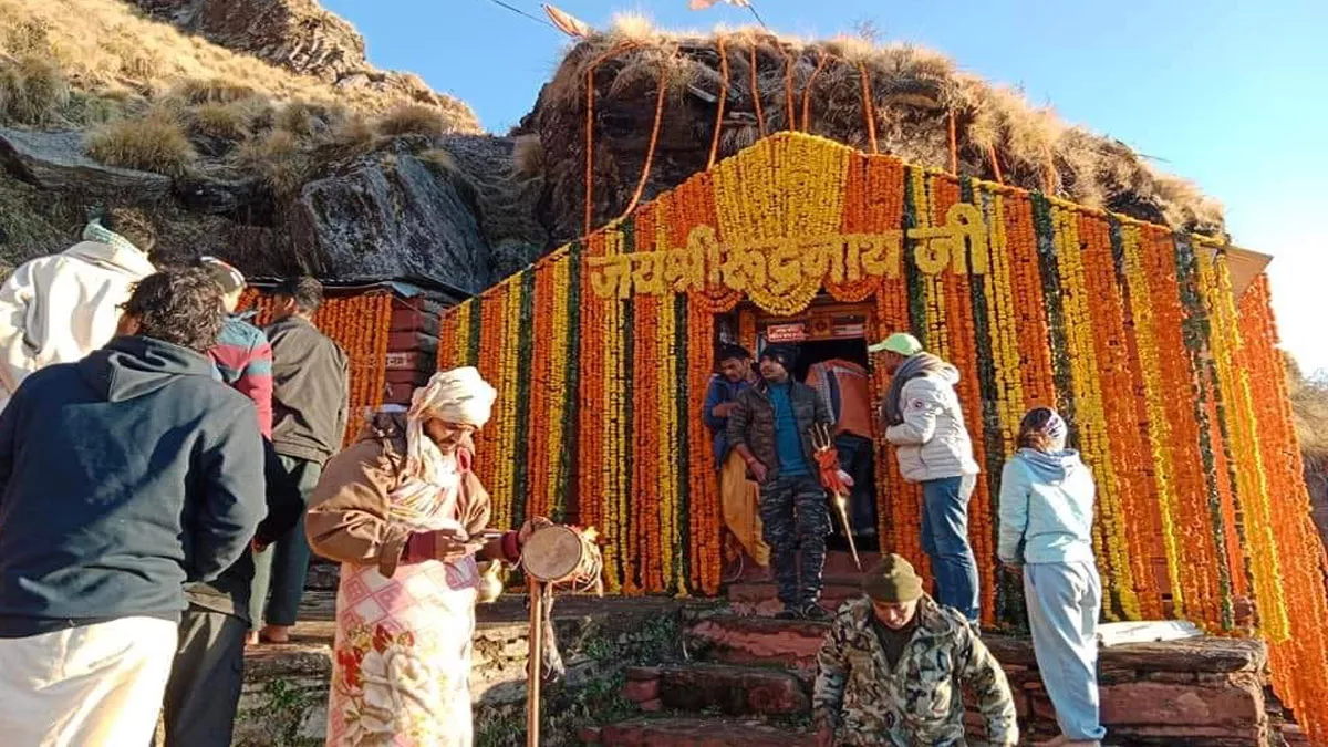 Uttarakhand Panch Kedar: चतुर्थ केदार रुद्रनाथ धाम के कपाट खुले, 500 श्रद्धालु व हक-हकूकधारी बने साक्षी