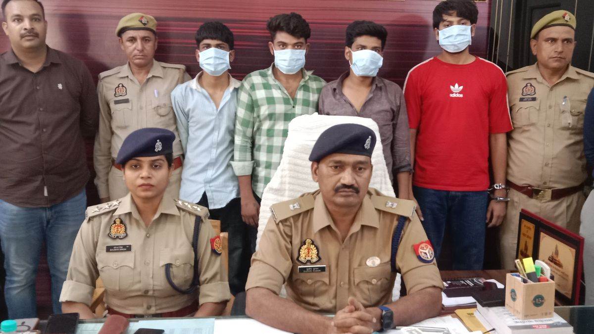 ncr grinder app fraud four arrested in greater noida for extorting lakhs
