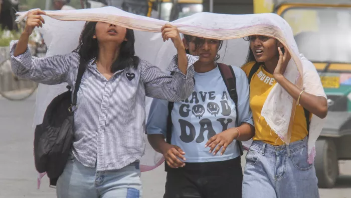 हिमाचल में 11 बजे के बाद तापमान में वृद्धि हो जाती है (फोटो- पीटीआई)