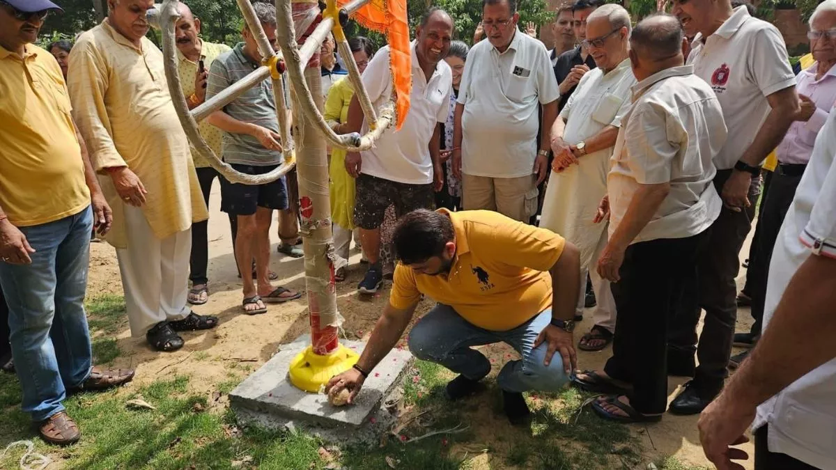 लोनी से शाहदरा दिल्ली एसी ई-बस का संचालन शुरू। फाइल फोटो