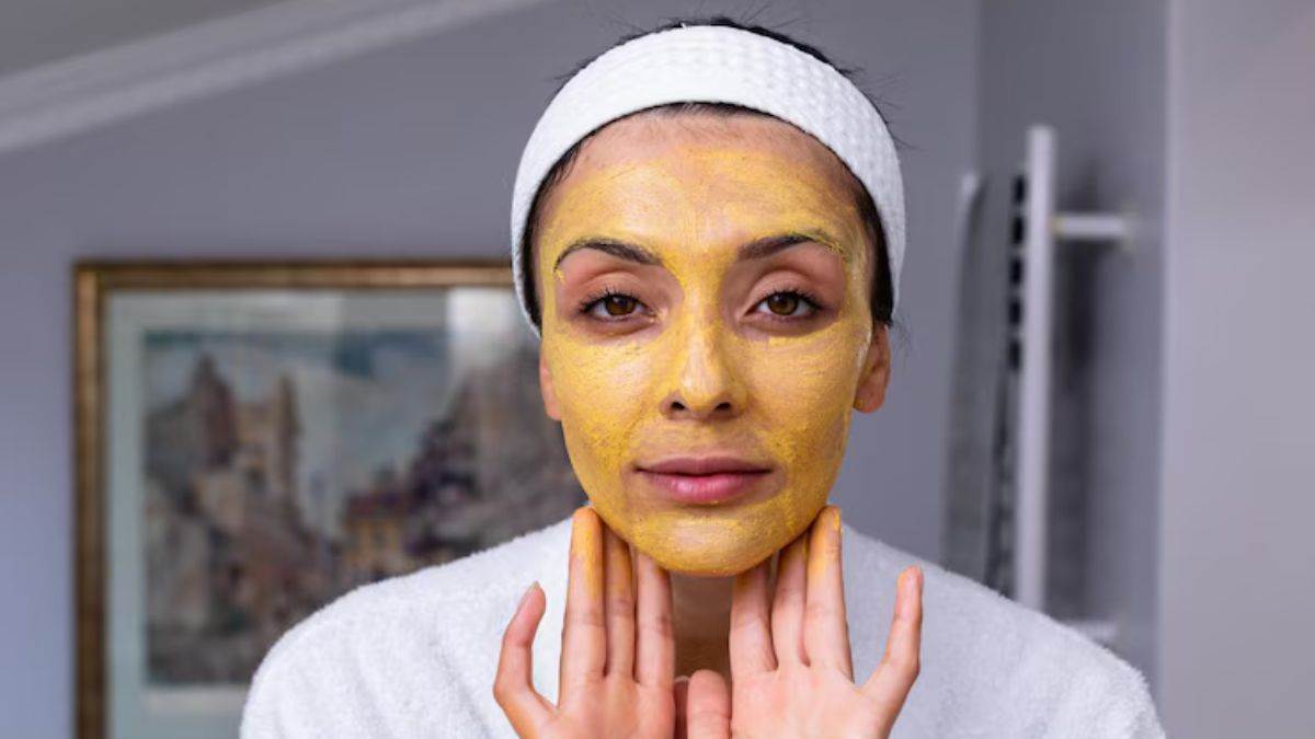 https://www.jagranimages.com/images/newimg/20052025/20_05_2025-multani_mitti_face_pack_23941135.jpg