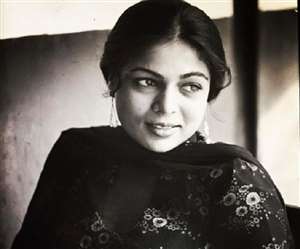 बॉलीवुड की मशहूर और दिग्गज अदाकारा रीमा लागू, Instagram: mrunmayeelagoo