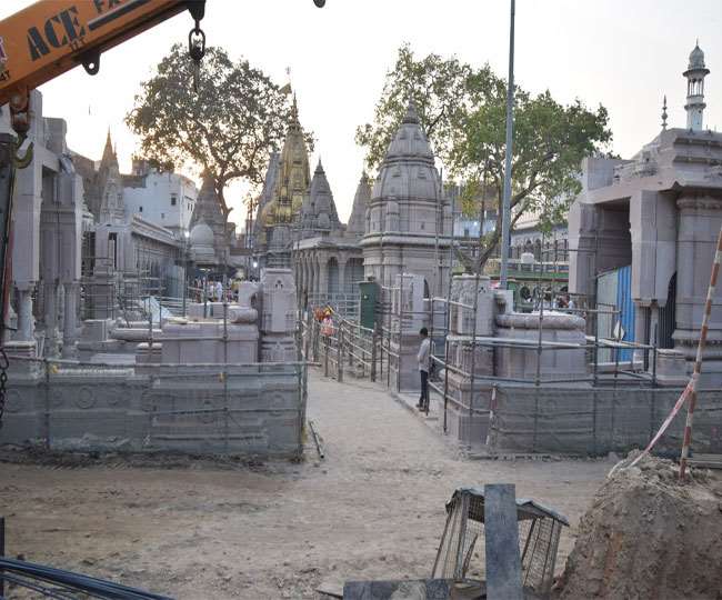 श्रीकाशी विश्वनाथ मंदिर विस्तारीकरण व सुंदरीकरण में निर्माण व संसाधन मद में अब 413 करोड़ रुपये खर्च होंगे।