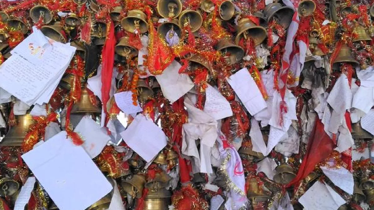 Famous Hindu Temple in Almora न्याय के देवता के ...