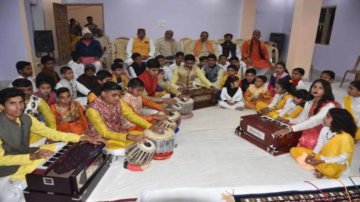 https://www.jagranimages.com/images/newimg/20062022/20_06_2022-thumri_22820548.jpg