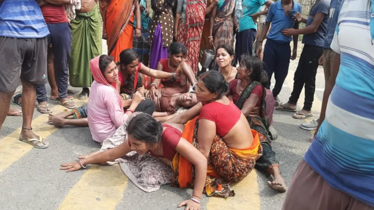 Bhagalpur news: पहले खूब शराब पिलाई, मौत के बाद दो मंजिलें मकान से फेंका शव; नवगछिया में युवक की मौत पर बवाल